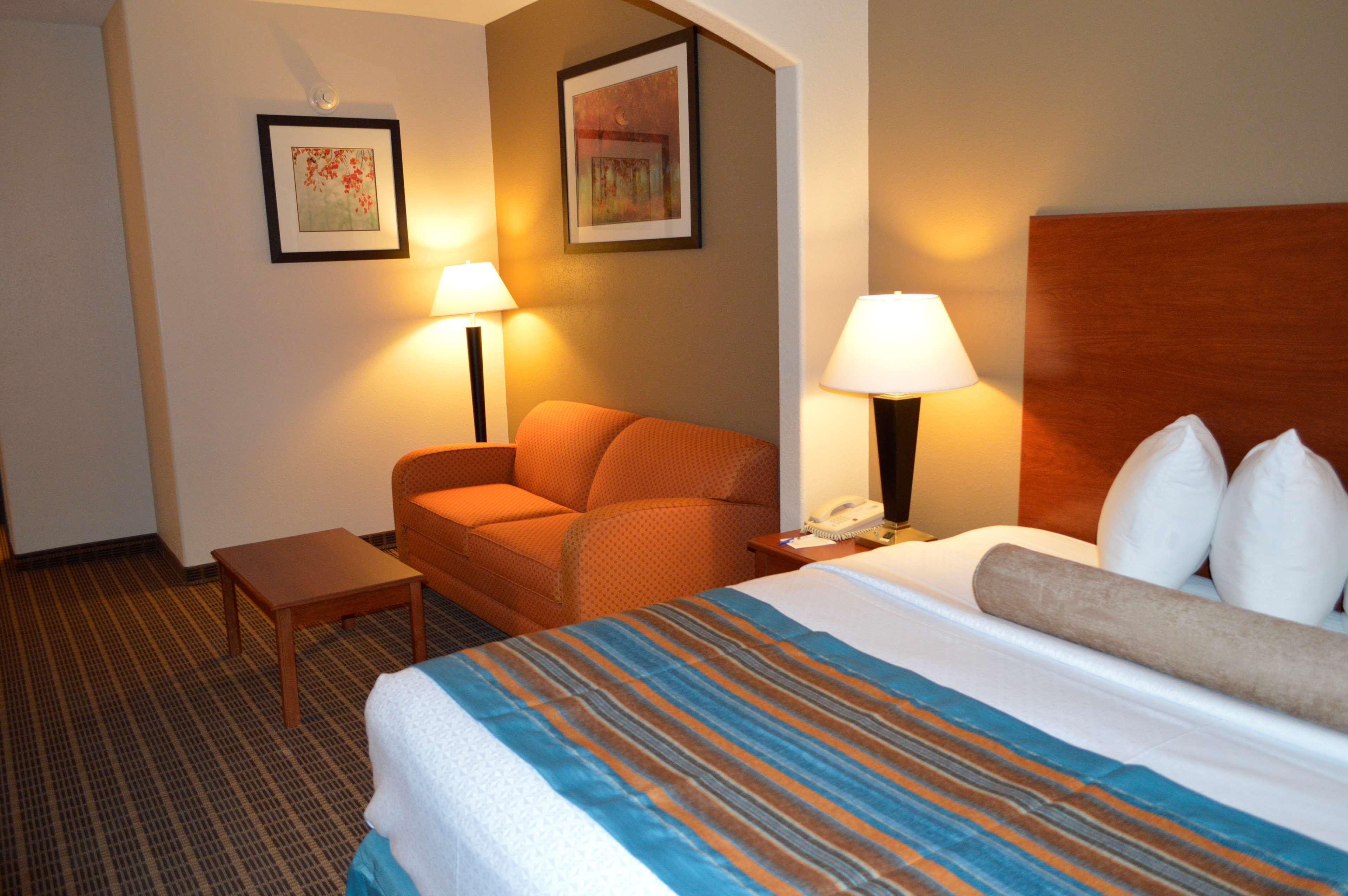 Best Western Orange Inn & Suites Ngoại thất bức ảnh