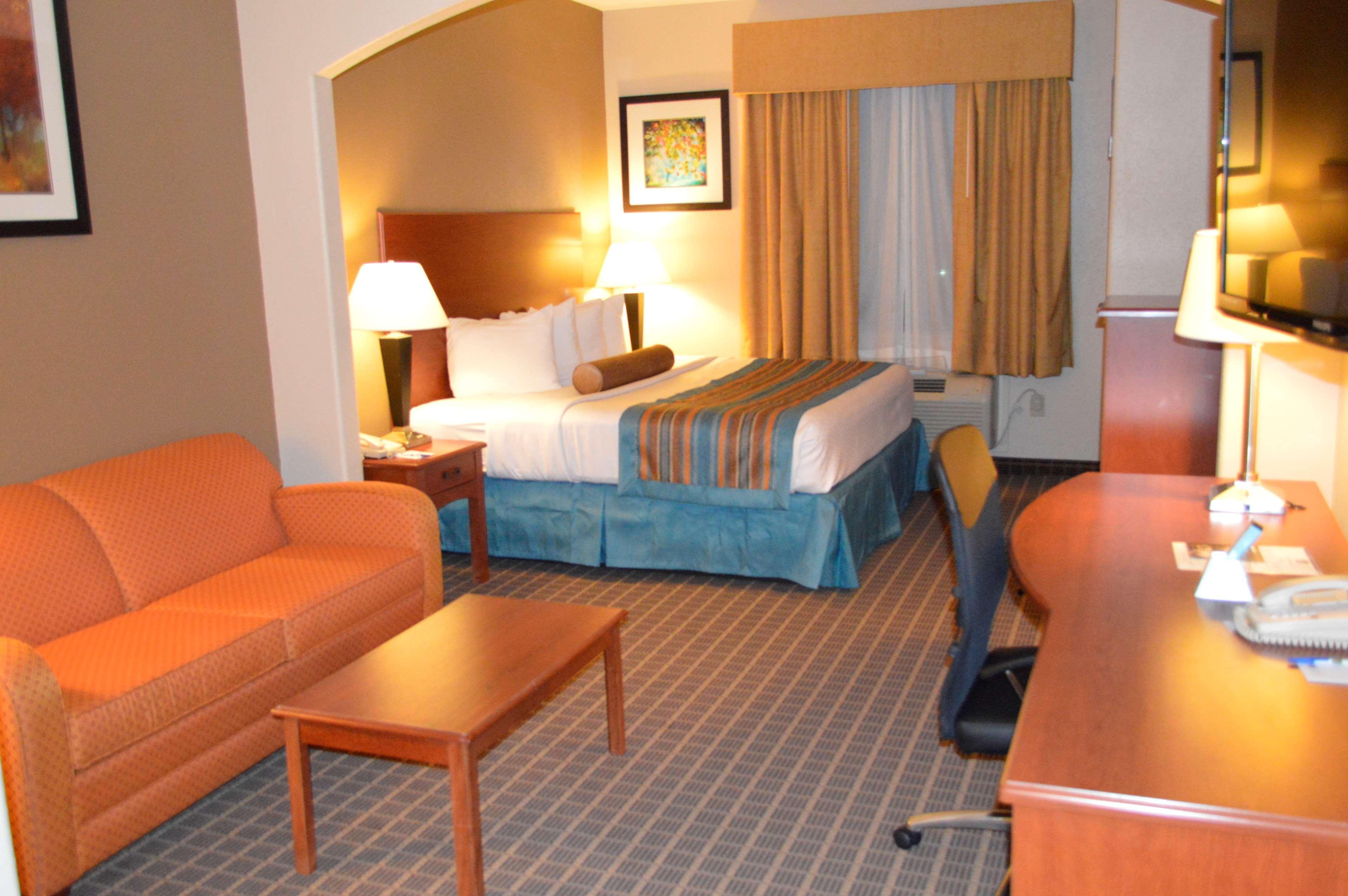 Best Western Orange Inn & Suites Ngoại thất bức ảnh