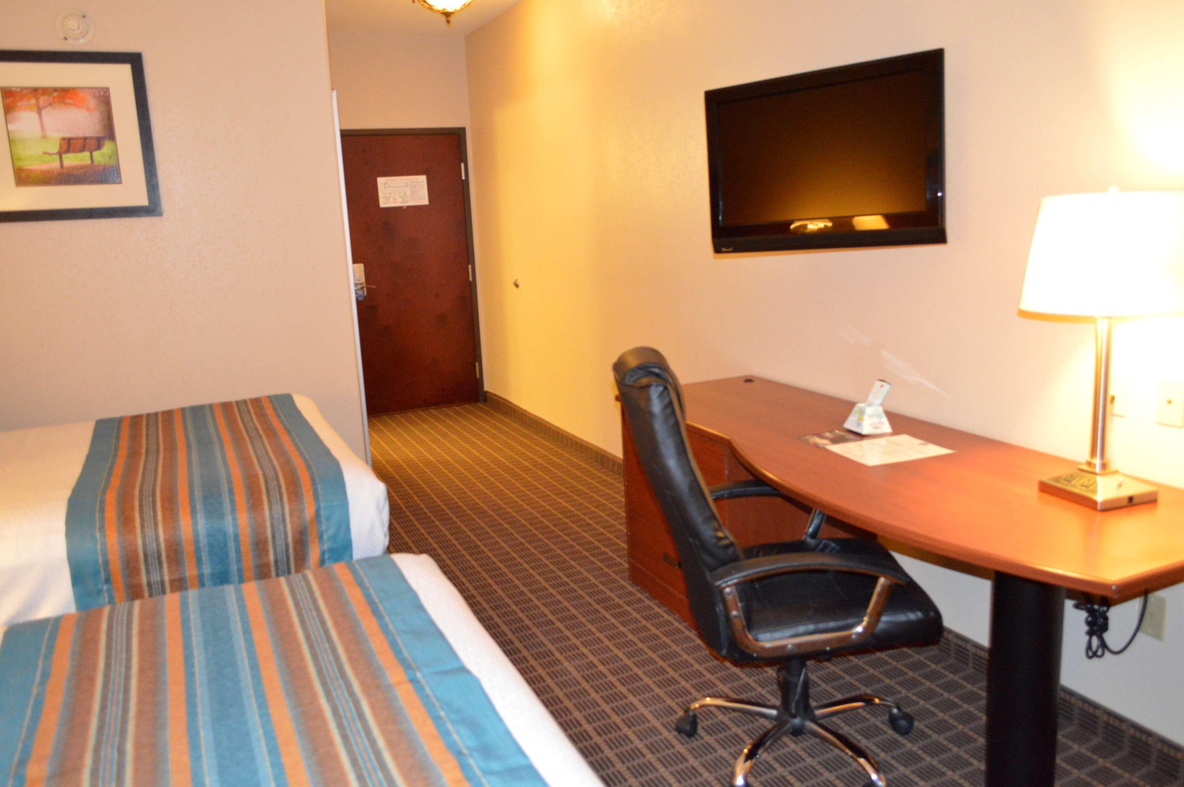 Best Western Orange Inn & Suites Ngoại thất bức ảnh